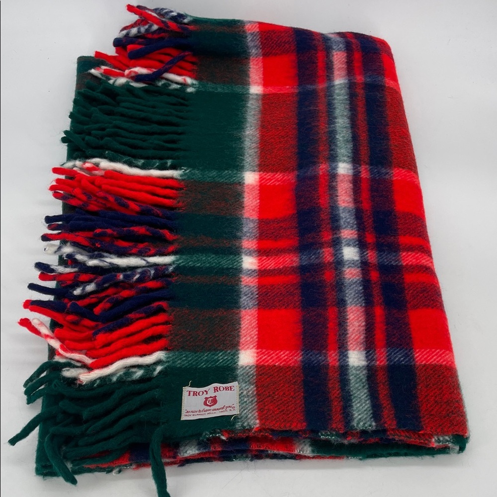 Vintage Troy Robe Plaid Wool Throw With Fringe EUC